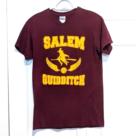 Salem Quidditch T-Shirt in Burgundy and Yellow Small - Picture 1 of 4